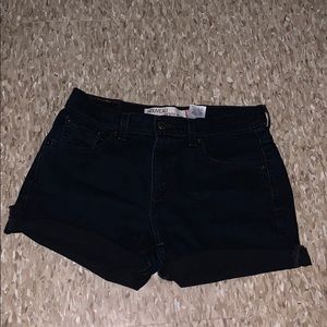 Levi hi waist shorts